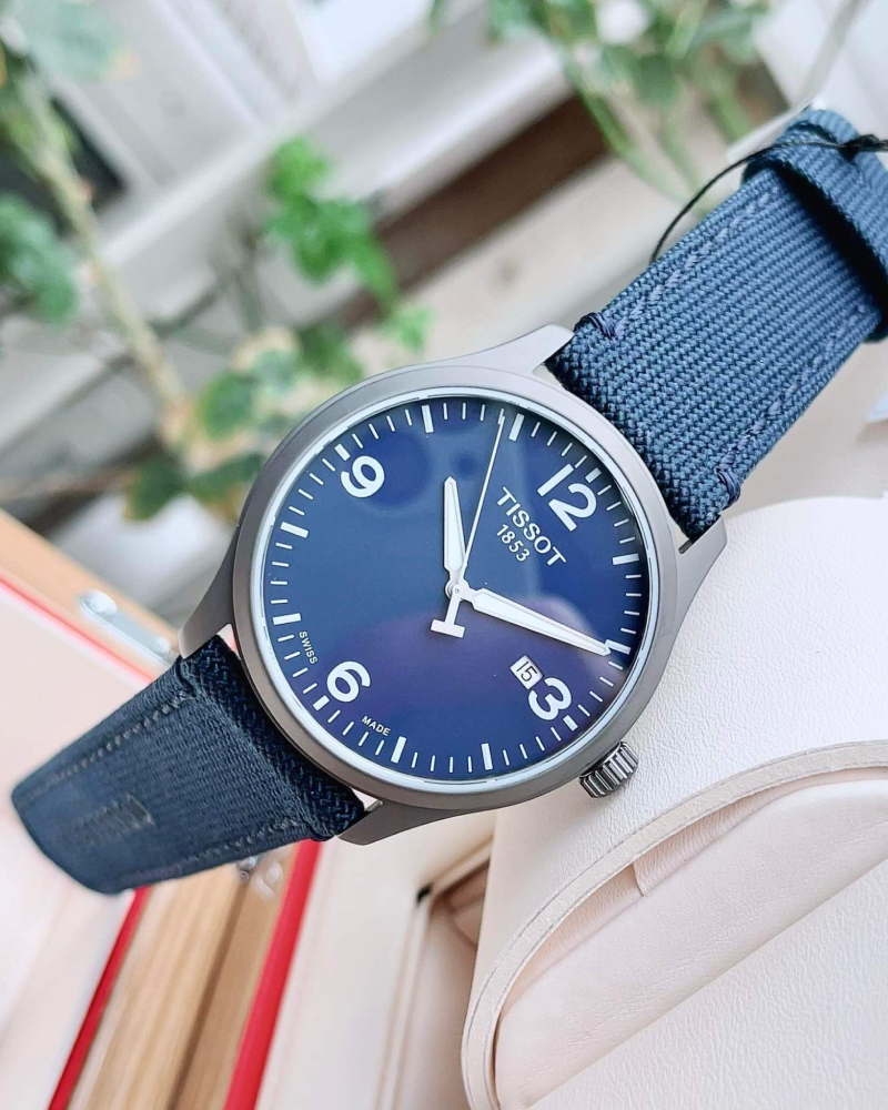 Tissot Gent XL T1164103704700