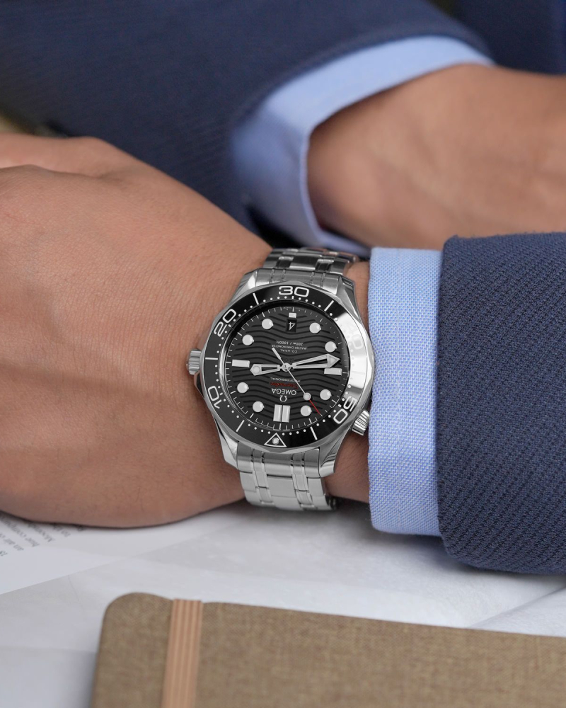 Omega 210.30.42.20.01.001