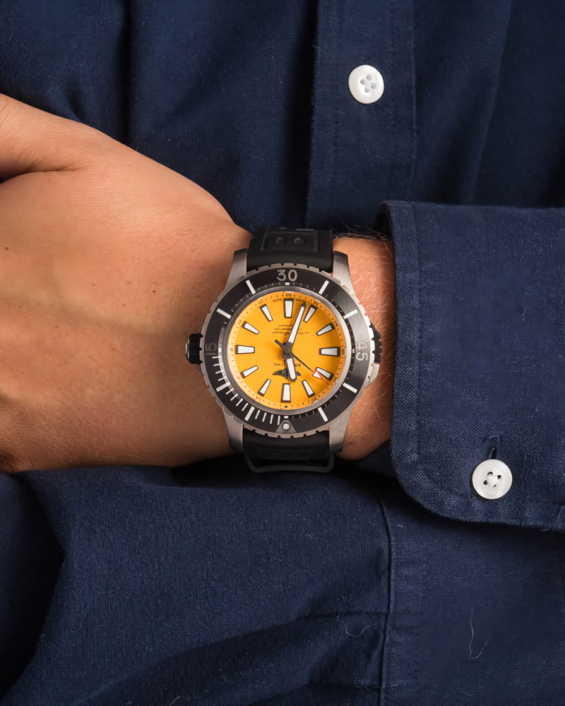 Breitling E17369241I1S1
