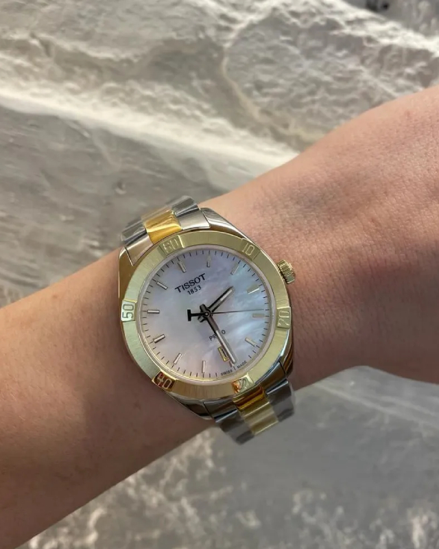 Tissot PR 100 Sport Chic T1019102211100