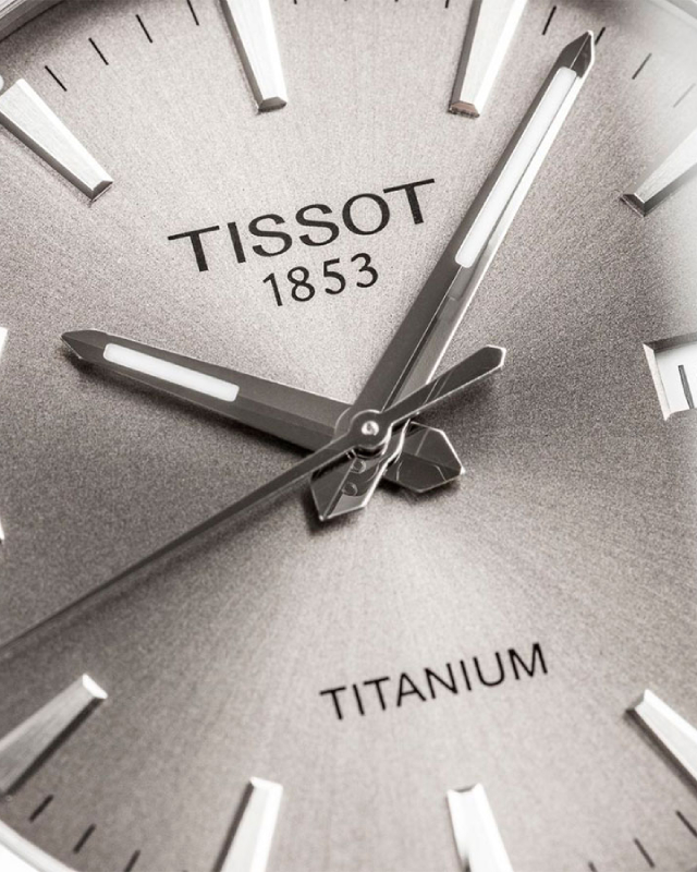 Tissot Gentleman Titanium T1274104408100 Tissot Gentleman Titanium T1274104408100