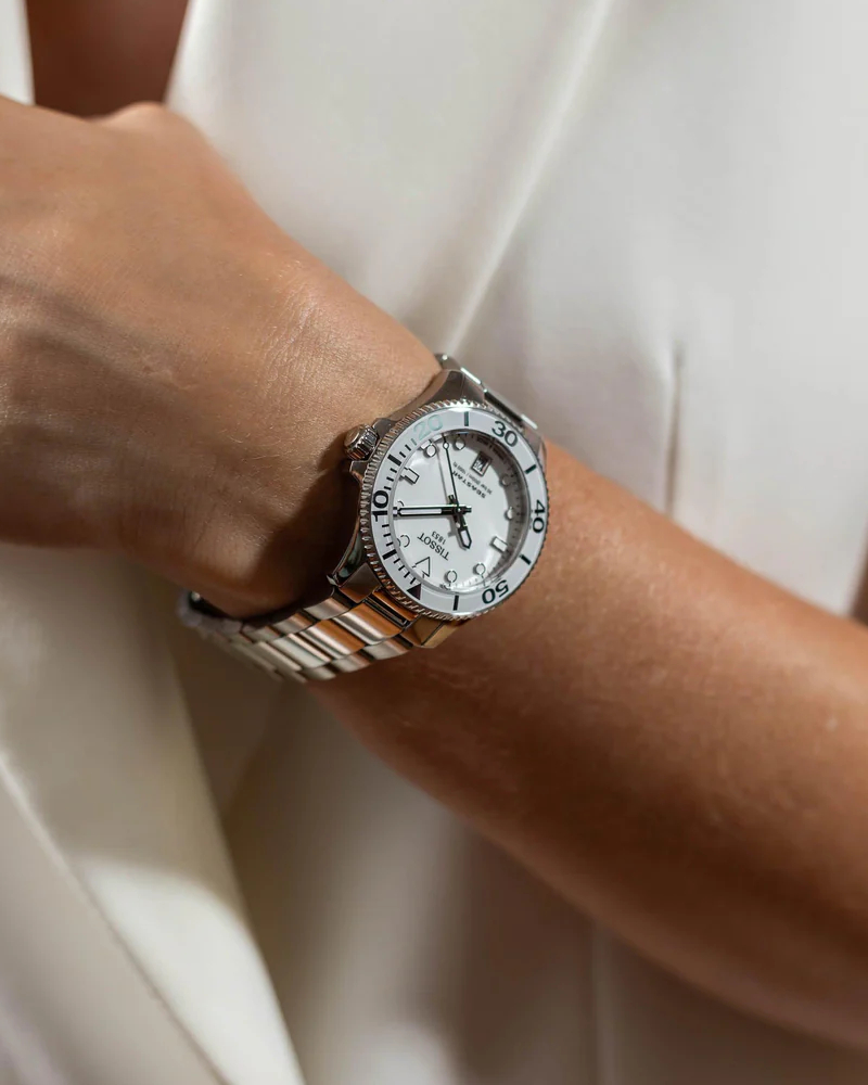 Tissot Seastar 1000 T1202101101100