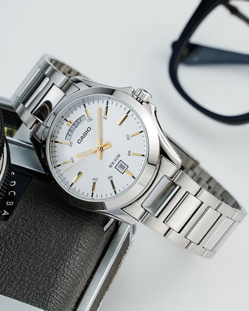 Casio MTP-1370D-7A2