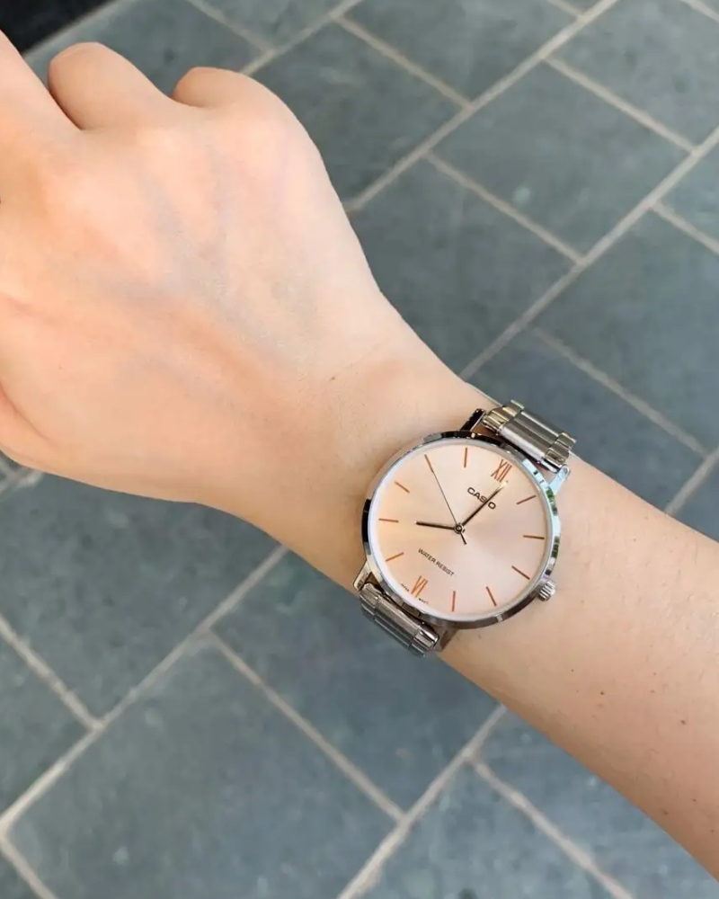 Casio LTP-VT01D-4B