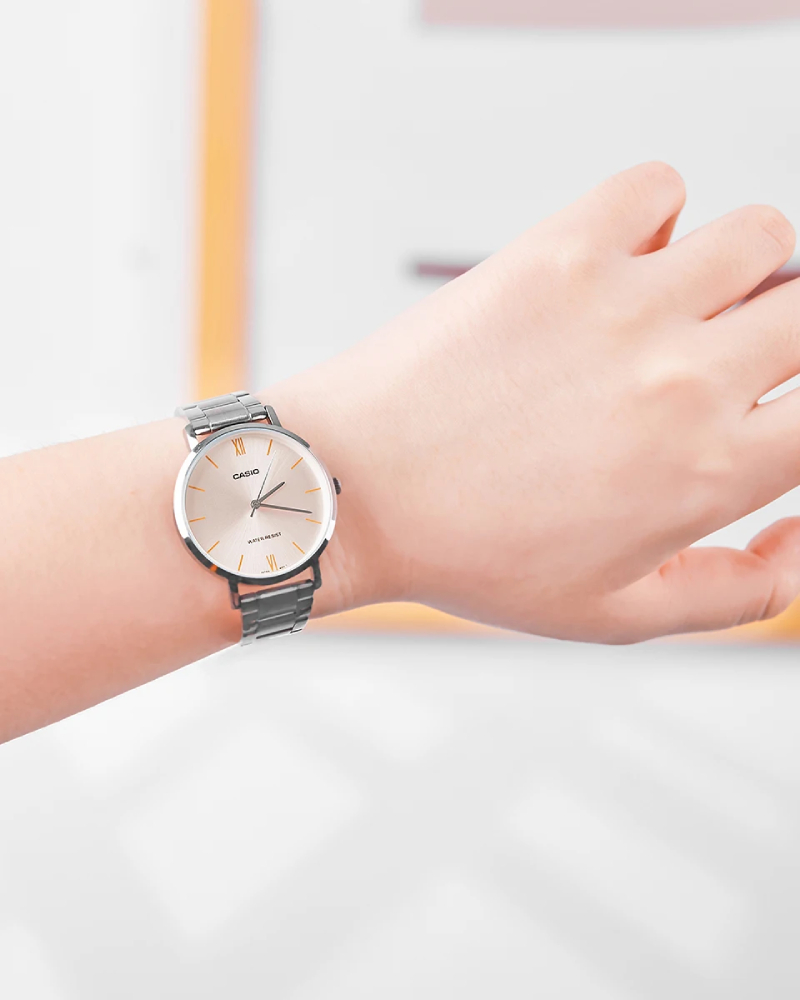 Casio LTP-VT01D-4B