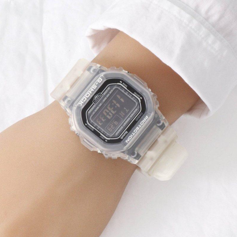 Casio DW-B5600G-7