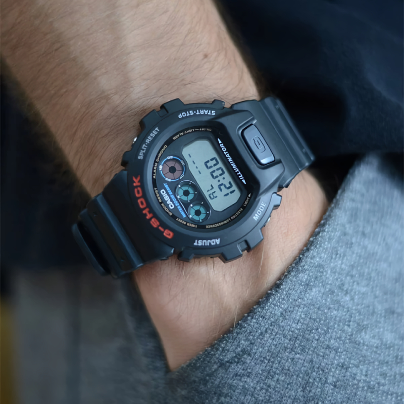 Casio DW-6900-1V