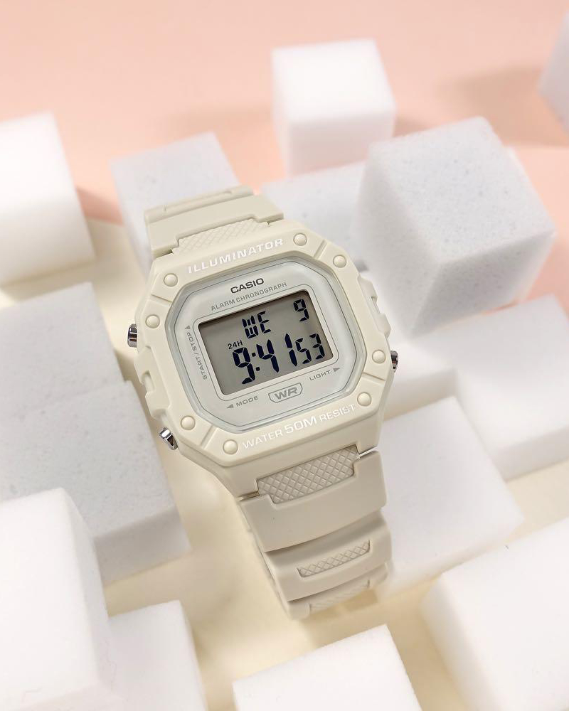 Casio W-218HC-8A