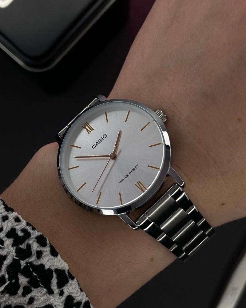 Casio LTP-VT01D-7B