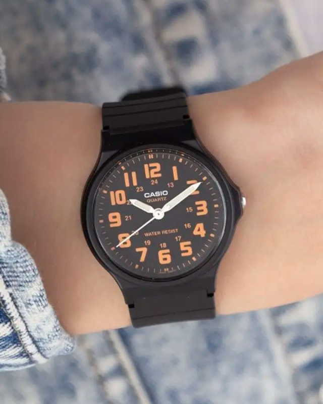 Casio MQ-71-4B Casio MQ-71-4B