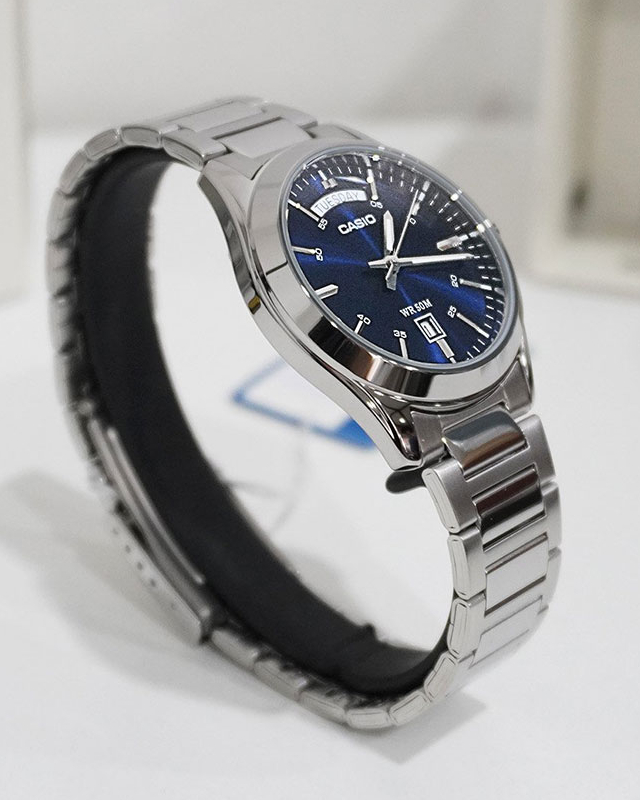 Casio MTP-1370D-2A2