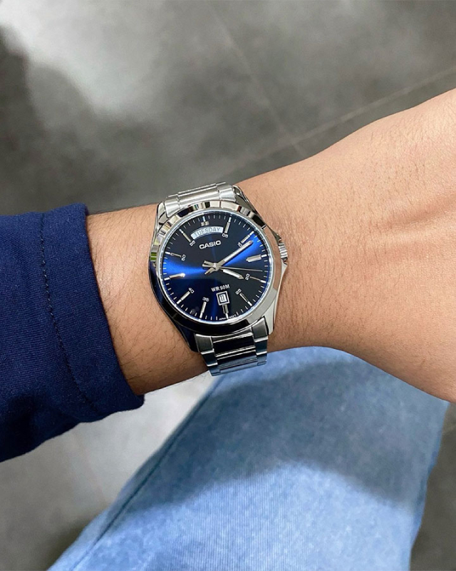 Casio MTP-1370D-2A2